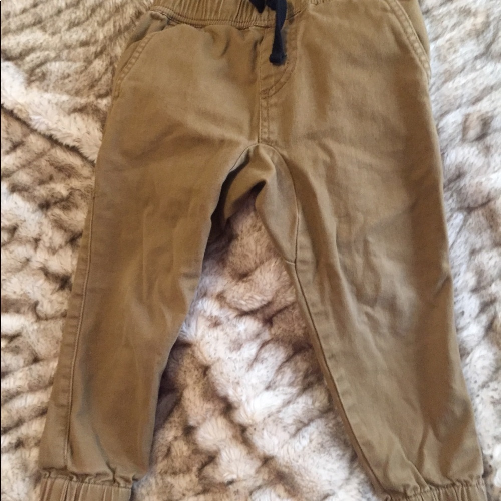 Tucker+Tate 2T pants